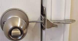 How to lock a door without a lock from the inside? Make A Door Lock From Dinner Fork