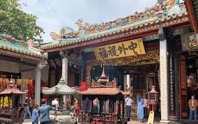 Chùa Ông quận 5 - ngôi chùa 300 năm ...