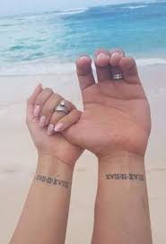 55 Matching Couple Tattoos For Lovers Small Wrist Tattoo Couple Couplestattoo Lovers Ma In 2020 Zusammenpassende Tattoos Paare Paar Tattoo Ideen Paar Tattoos