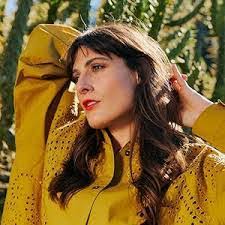 Sara Krammer's Instagram, Twitter & Facebook