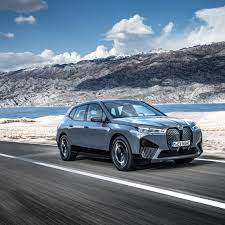 The powerful presence of the bmw ix is augmented by boldly modelled and clearly structured surfaces, as well as a minimalist. Da0 V Ucivj3vm