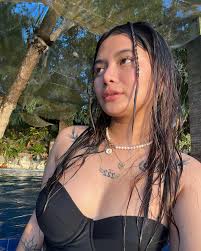 Joy Mirabueno's Instagram, Twitter & Facebook