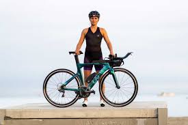 Engineered for speed, comfort and fit, our men's tri bikes can help you clock a new pr. How To Fit A Triathlon Bike Liv Cycling Official Site