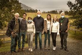 Prosieben startet mit die alm 2021 in eine neue staffel der promi show und setzt dabei auf ehemalige bachelorette und prince charming kandidaten. Setbesuch Im Harz Immenhof Das Grosse Versprechen Nordmedia