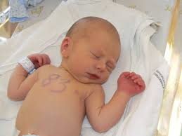 OBRAZEM: Miminka z chrudimské porodnice