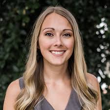 Hannah Farrar's Instagram, Twitter & Facebook