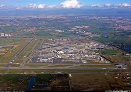Photos Aircraft Pictures Aircraft Pictures Leonardo Da Vinci International Airport Airport Shopping