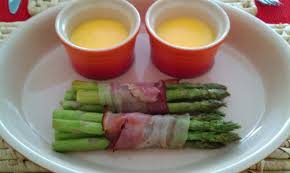 Gordon Ramsay S Basic Hollandaise Sauce Hollandaise Sauce Recipe For Hollandaise Sauce Gordon Ramsey Recipes