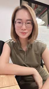 拍摄天Completed project comes with fully furnished Malaysia Book of Record the  longest and biggest cantilever sky pool 3 mins walk to MRT station Located  in the middle of KLCC and Bukit