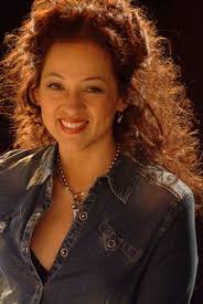 Carlsbad Library Summer Concert with Perla Batalla