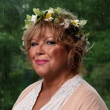 Sedan hon var liten har inger nilsson varit i strålkastarljuset. Marie Nilsson Lind Sommar Vinter I P1 Podcast Podtail