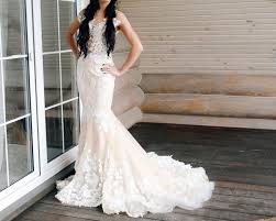Petite wedding dresses are hard to find. Amazing Short Wedding Dresses For Petite Brides Wedding Estates