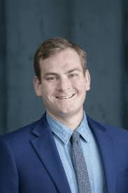 Alexis Faulkner's Instagram, Twitter & Facebook