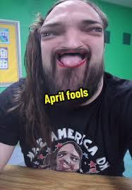 Kyle Diggins's Instagram, Twitter & Facebook