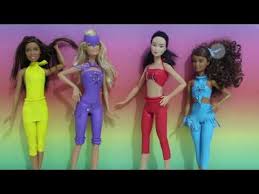Barbie Dikissiz Kolay Elbise Yapimi Kendin Yap Barbie Bebek Kiyafetleri Oyuncak Yap Youtube Barbie Giysileri Barbie Barbie Bebekler