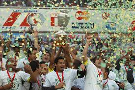 Final da copa américa de 2004, no peru.galvão contemporiza a iminente derrota, diego joga pra área no desespero e a bola sobra pra adriano. Conmebol Vende Mais De 100 Mil Ingressos Para A Copa America Em 24h Gazeta Esportiva