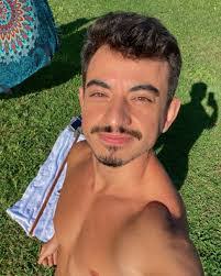 Felipe Rivero's Instagram, Twitter & Facebook