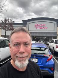 17:40 Station 500 Planet Fitness Hermitage PA Female, at the gym,  psychiatric