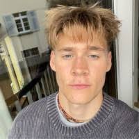 300+ Profile mit dem Suchbegriff „Nowak“