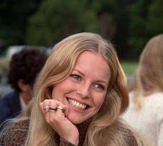 Cheryl Darling's Instagram, Twitter & Facebook