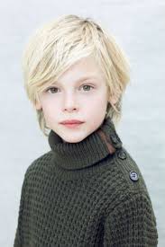 Coupe Garcon 55 Coiffures Pour Un Petit Garcon Trop Mignon Coupe De Cheveux Garcon Coiffure Garcon Coupe Cheveux Mi Long Garcon