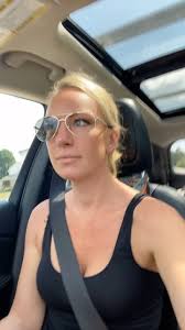 Let’s have a conversation about your current website and the website you  really have in mind. 👩🏼‍💻