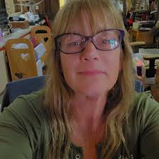 Where to find a dresser for refurbishment in Seymour?