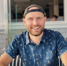 Crew — Pacific Discovery