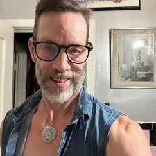 Myself and Roger Diveley wish each and everyone of you a most FESTIVE,  BLESSED and HAPPIEST HOLIDAY SEASON EVER! #practicemakesloveeasy  #youarethemusic #believeinhumanity #believewecandoallthings