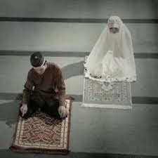 Maka setelah sholat jumat diharuskan kembali mengerjakan sholat. Suami Adalah Imam Bagi Keluarganya Halaman All Kompasiana Com