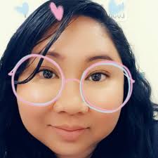 April Flores (@iamgwentastic)