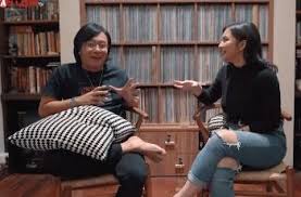 Arilasso #arieltatum #bunuhdiri di tahun 2011 ari lasso dan ariel tatum sukses dengan single 'karena aku tlah denganmu' Dulu Duet Sama Ari Lasso Ternyata Ariel Tatum Tak Senang Dan Terintimidasi Matamata Com