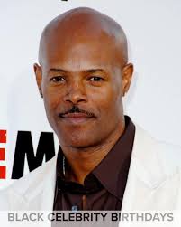 Keenen Ivory Wayans and Marlon Wayans with their parents.🖤🖤