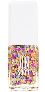 As seen on asap rocky and many others. Rapper Asap Rocky Shows Off Fun Manicures As He Urges More Men To Embrace Nail Art Daily Mail Online