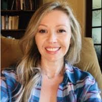 Antoinette Leon's Instagram, Twitter & Facebook