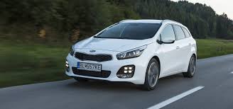 La ceed sw offre les mêmes motorisations que la berline. Fiche Technique Kia Cee D Sw 1 0 T Gdi 120 Gt Line 2017 L Automobile Magazine