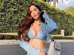 Vale recordar que la separación fue con escándalo, por los rumores de infidelidad de la modelo con el futbolista brasileño neymar , quien tenía una gran relación con el colombiano. Quien Es Natalia Barulich La Novia De Neymar A Quien Maluma Le Dedico Una De Sus Canciones Soy Futbol