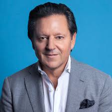 Clint Carnell's Instagram, Twitter & Facebook