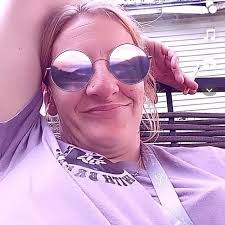 Diana Schmidt (@dianalogan205) • Instagram photos and videos