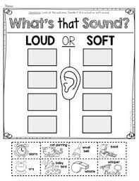 The students learn the difference. Five Senses For Kindergarten And First Grade Science Senses Preschool Kindergarten Science First Grade Science