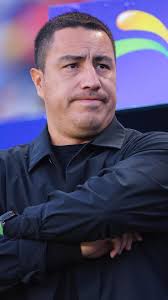 🎙️En conferencia de prensa, Efraín Juárez asegura que tiene planificado  todo el torneo de los Pumas, tomando en cuenta la carga de la jornada doble  con la que inicia el torneo. 🐾