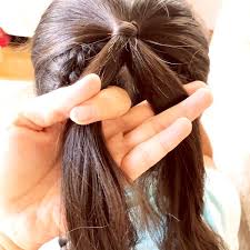 フィッシュボーンと編み込みの編み下ろしヘアアレンジ ヘアアレンジ 編み込み フィッシュボーン