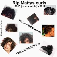 Honestly you're very attractive ! Celeb News Matty Healy Cuts Off His Beautiful Hair Celebria Atrl