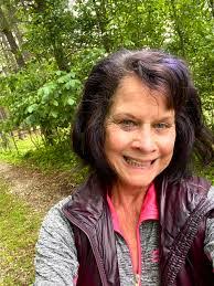 Amanda Caban's Instagram, Twitter & Facebook