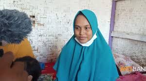 Simak ulasannya berikut ini yang dirangkum okezone rukha merupakan seorang janda seterong yang berprofesi sebagai sopir truk. Janda Siti Bikin Heboh Tiba Tiba Melahirkan Tanpa Hamil Usai Salat Asar Suara Jabar