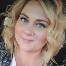 Hair Salon Professionals in Fairview, OR