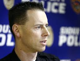 Police: Counterfeit cash tossed from truck during Sioux City chase