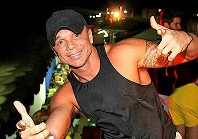 Morre aos 60 anos o cantor Netinho, &iacute;cone da Ax&eacute; Music &raquo; Siga a Not&iacute;cia