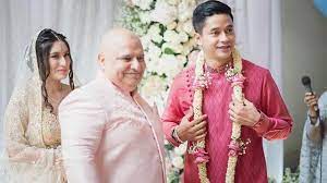 Seperti diketahui, angbeen rishi sendiri memang masih memikiki keturunan india. Jarang Tersorot Ini 6 Momen Angbeen Rishi Bareng Ayahnya Yang Berdarah India Hot Liputan6 Com