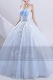 La partie supérieure de la robe est en dentelle français des applications blanc. Robe Ceremonie Pour Mariage Bleu Turquoise Bustier Original Ref M382 Robes De Mariee